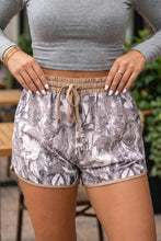 Load image into Gallery viewer, Khaki Camo Shorts